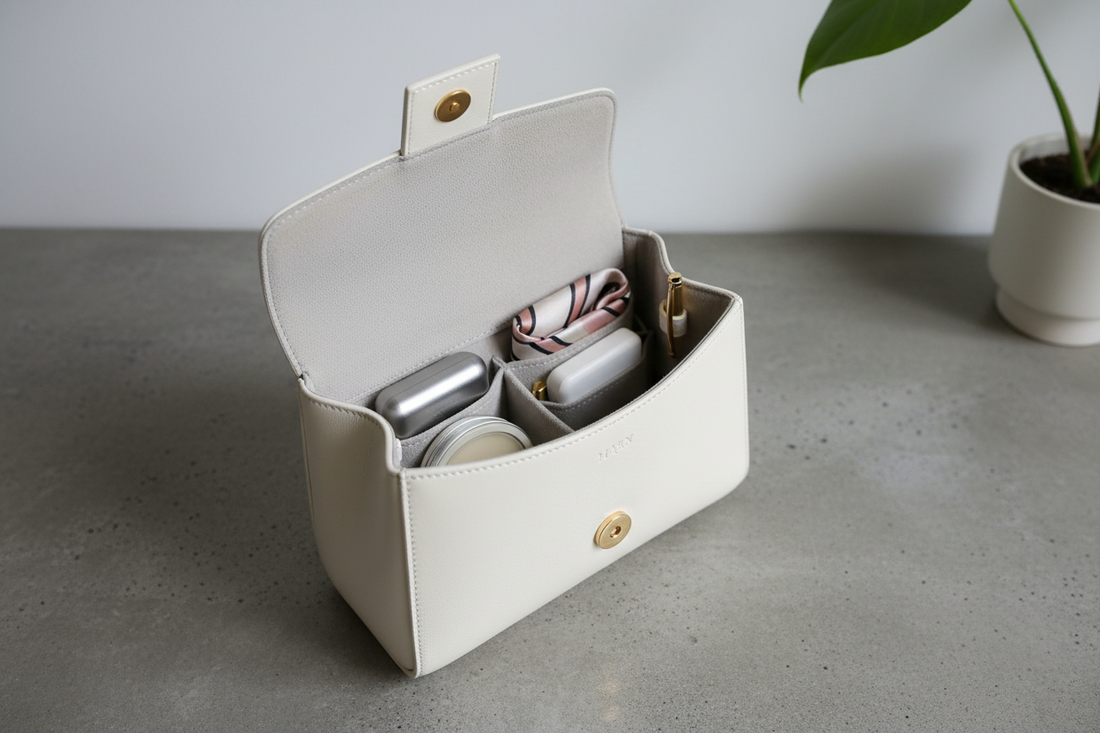 🧠 Mini Bag Essentials: Smart Storage with Small Accessories