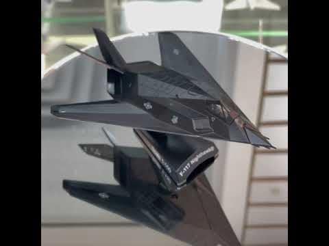Daron Worldwide Trading F-117 Nighthawk 1:150 Vehicle , Black, Large