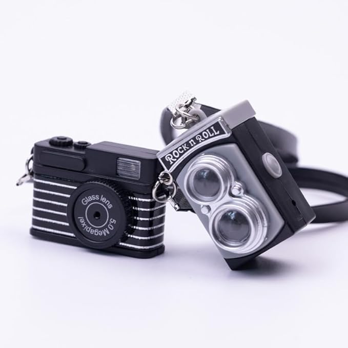 1Pc Black 1:4 Scale Mini Camera Prop Ornament Vintage Camera Model,Vintage Camera Prop,Miniature Camera,Prop Camera,Miniature Digital Camera Mini Decoration Accessories，Dollhouse Accessories(WFA1142)