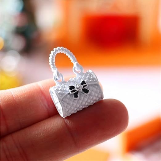 2 Pack Mini Fashion Girl Handbags with Bow – 1:12 Scale White Miniature Metal Satchels, Tiny Dollhouse Accessories for Micro Scene Decoration, DIY Display, Collectible Ornaments & Creative Home Décor