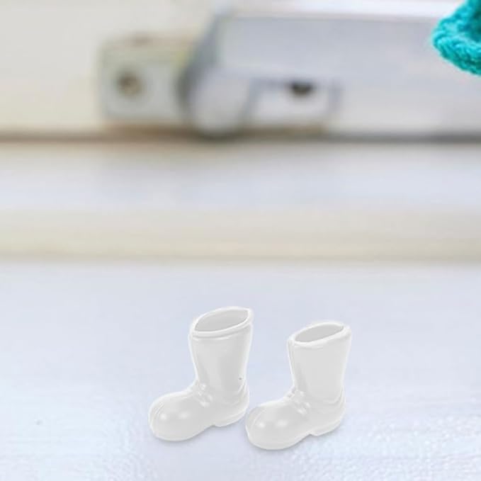 BESPORTBLE Mini Santa Claus Shoes 100 Pcs of Santa Boots, Mini Shoes Model for Crafts Christmas Dollhouse Table Centerpiec Decorations, White