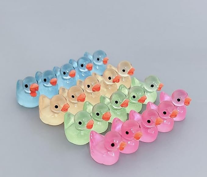 100pcs Mini Resin Duck,15 mm Dollhouse Décor Glow in The Dark for Aquarium Decor Micro Fairy Garden Landscape Hide,Seek Party Toys,Easter Basket Stuffer, Gift for All Ages (Pink-Duck)