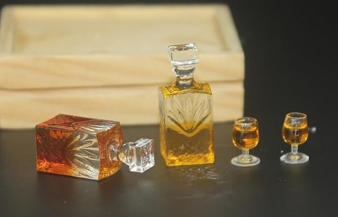 2 Set of Exquisite Mini Whiskey Wine Bottle Bar Model,1:12 Scale Dollhouse Miniature Accessories,Verisimilitude Mini Whiskey Wine Decoration Convenient and Nice,Décor Dollhouse Accessories（No Tray）