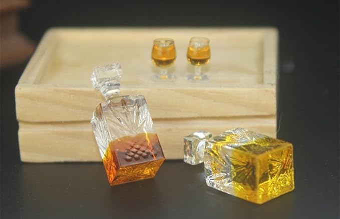 2 Set of Exquisite Mini Whiskey Wine Bottle Bar Model,1:12 Scale Dollhouse Miniature Accessories,Verisimilitude Mini Whiskey Wine Decoration Convenient and Nice,Décor Dollhouse Accessories（No Tray）