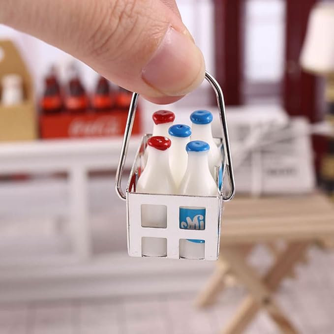 Amosfun Mini Milk Bottles Dollhouse Decoration Set 1:12 Scale Miniature Food Play Scene Layout Decoration - 5pcs Bottles and 1pcs Basket