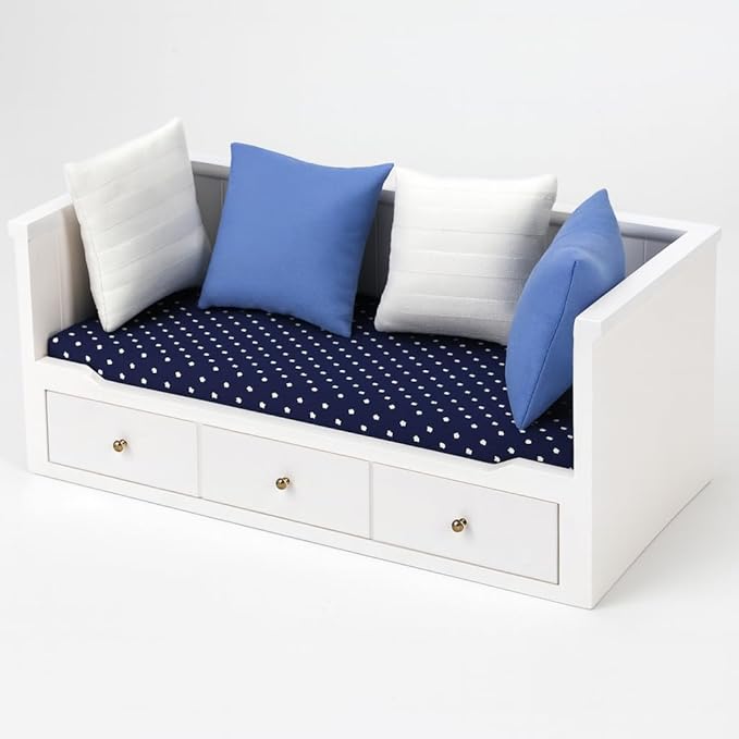 1/12 Scale Miniature Doll House Couch, Mini Sofa Day Bed, High Simulation Upholstered Wooden Fabric Loveseat with Pillows for 6 Inch Dolls, Modern Living Room Furniture, Realistic Model Decoration