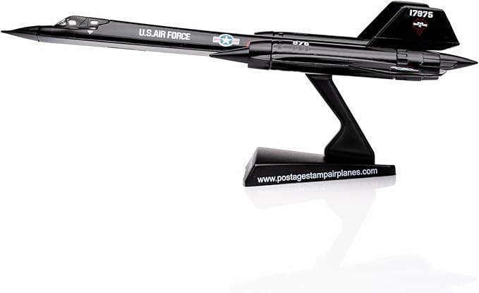 SR-71 Blackbird Die-Cast Metal Model – 1:200 Scale Strategic Reconnaissance Aircraft Replica with Display Stand, Highly Detailed, 6.2” Length x 3.2” Wingspan, Adult Collectible Ages 14+