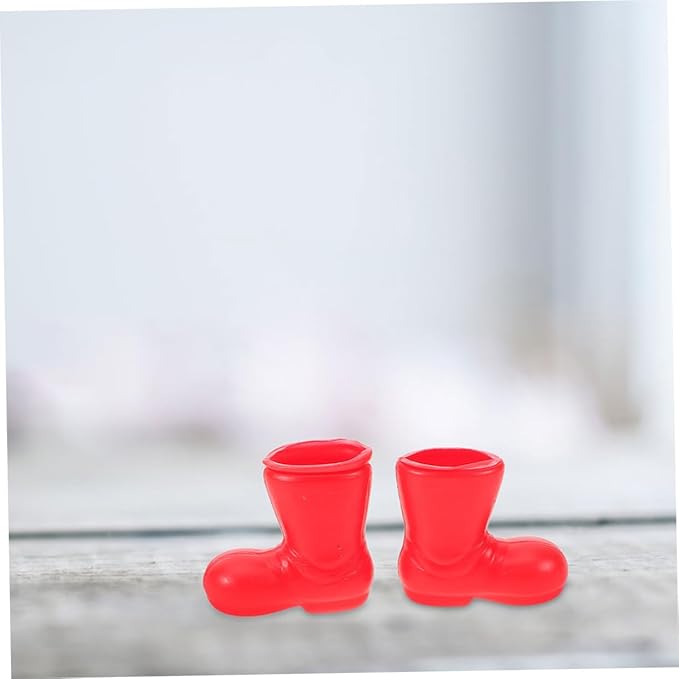 TOYZFRIENDY 100pcs Miniature Santa Claus Boots Cute Red Doll Plastic Rain Shoes for Christmas Table Centerpiece DIY Craft Projects Holiday Ornaments and Dollhouse Decorations