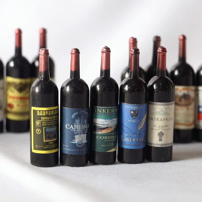 SXFSE Dollhouse Decoration Accessories, 1:12 Dollhouse Ornament 5 Pcs Mini Red Wine Bottle (Random Pattern)