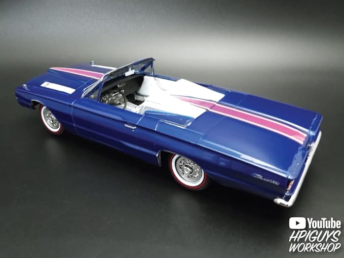 AMT 1966 Ford Thunderbird Hardtop/Convertible 1:25 Scale Model Kit