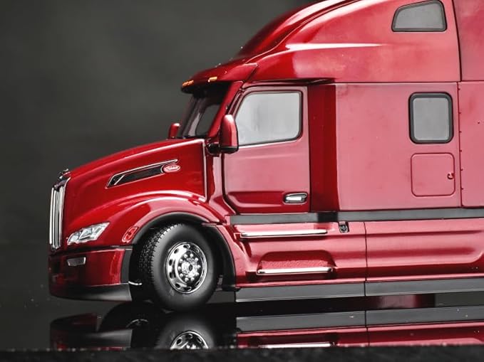 Diecast Masters 1:32 Scale Peterbilt Model 579 Ultraloft - Opening Hood & Doors - PACCAR Engine | Transport Series | Legendary Red Cab in Flip Box Model 71091