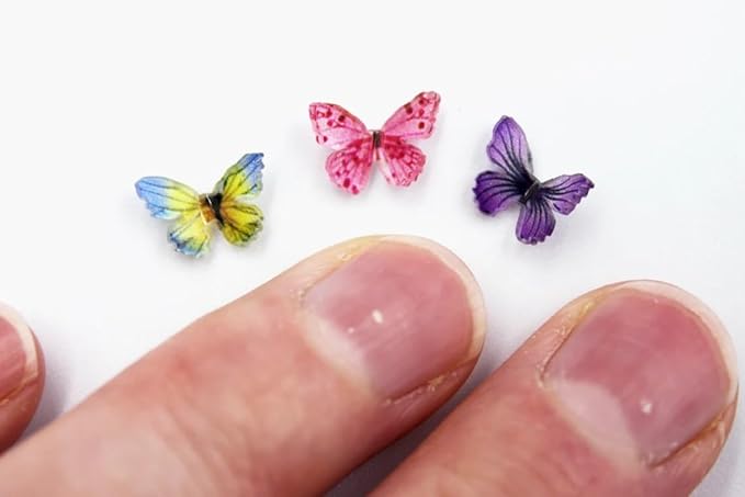 Micro Resin Butterflies, Dollhouse Miniature Tiny Butterflies, Terrarium Fairy Garden Dollhouse, Mini Micro Landscaping Decoration (30 PCS)