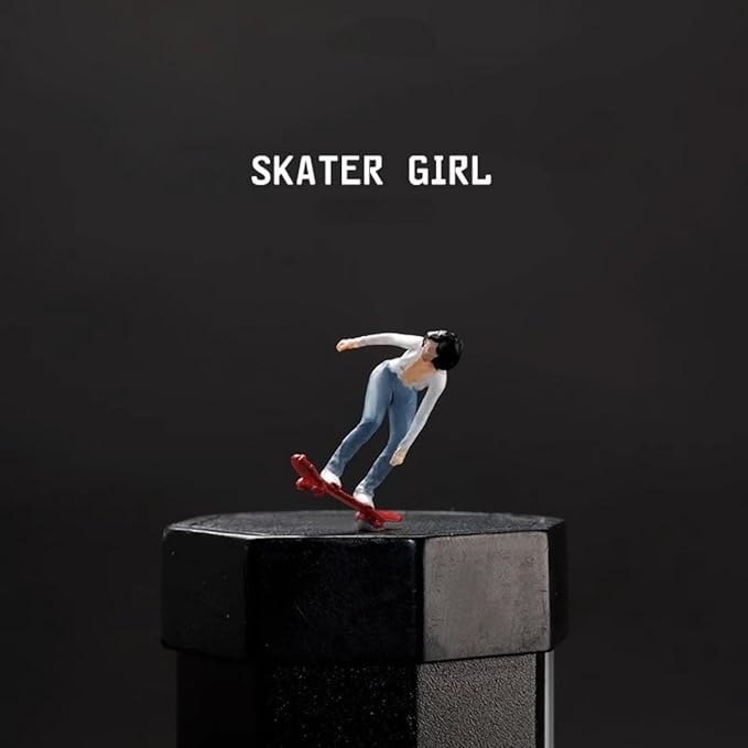 1:64 Scale Hand-Painted Resin Skateboard Girls - HO Compatible Diorama Model for Train Scenes, Architectural Displays, Collectors & Hobbyists