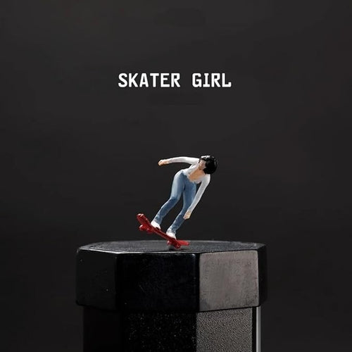 1:64 Scale Hand-Painted Resin Skateboard Girls - HO Compatible Diorama Model for Train Scenes, Architectural Displays, Collectors & Hobbyists