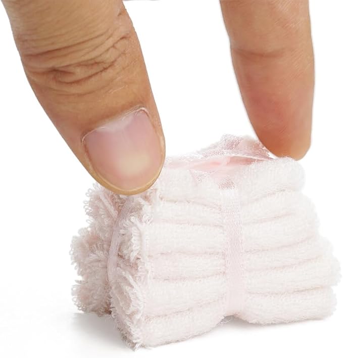 Odoria 1/12 Miniature Bathroom Towels Dollhouse Accessories Decoration, Pink