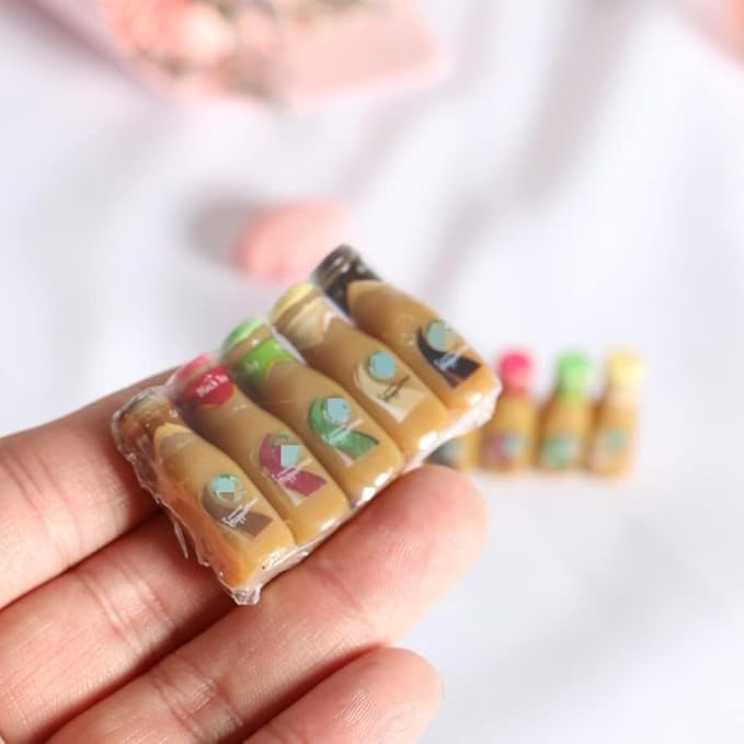 Dollhouse Decoration Accessories, 1:12 Dollhouse Ornament 5 Pcs Mini Bottled Coffee Drink Set
