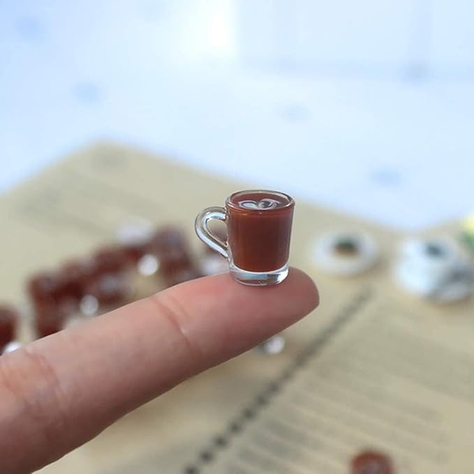 Miniature Coffee Cups Model Dollhouse Ornament Dollhouse Decoration Mini Decor Doll House Accessories Birthday Gifts for Women Friends (Brown)