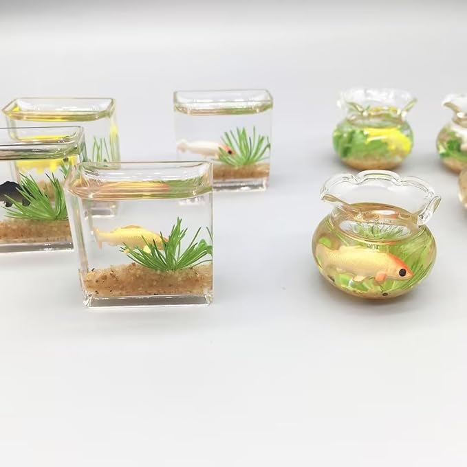 1Pcs Multicolour Mini Round Fish Tank Realistic Glass Decor for Dollhouse Display Captivating Miniature for Crafts Ornaments Handmade Landscape,Miniature Goldfish Bowls,Dollhouse Accessories(Yellow)