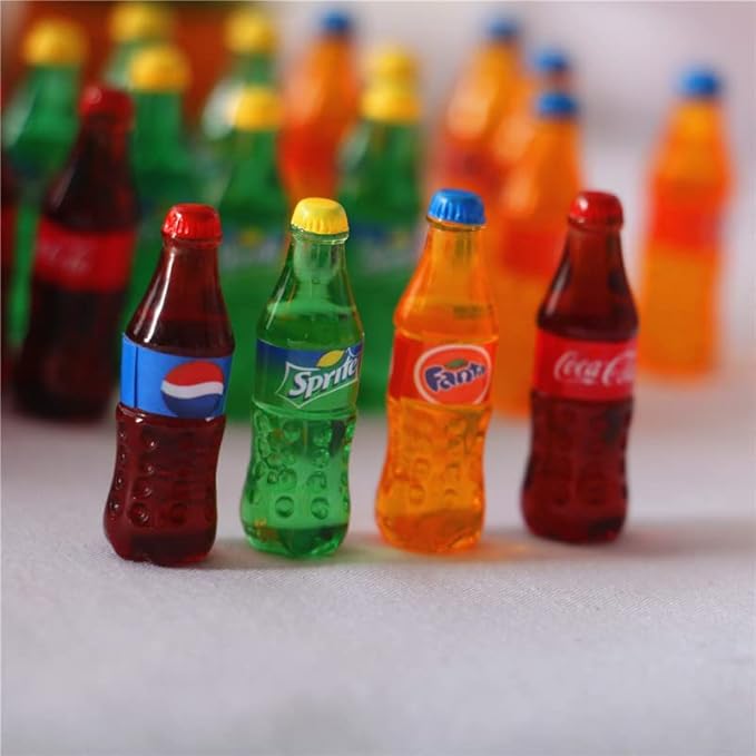 Dollhouse Decoration Accessories, 1:12 Dollhouse Ornament 4 Pcs Mini Simulation Bottled Cola Soda Drink