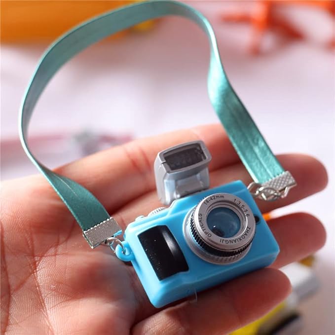 SXFSE Dollhouse Accessories, 1 Pc Miniature 1:12 Dollhouse Miniature Scene Model Mini Camera with Lanyard (E)