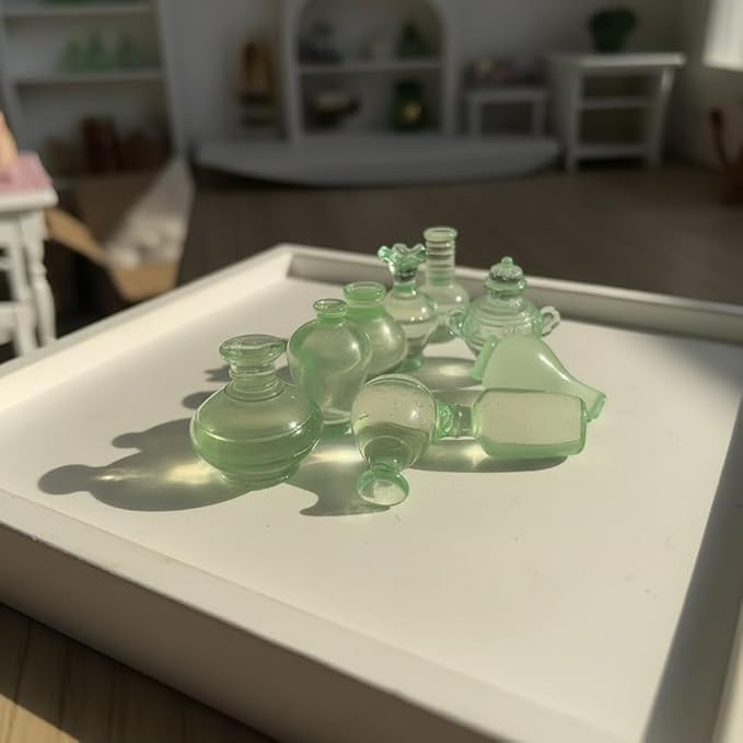 Dollhouse Decorative Accessories Miniature Translucent Decor Dollhouse Accessories Transparent mini Figurines Crystal Style Miniature Ornaments Resin Tiny Decorative Items 9 Pieces