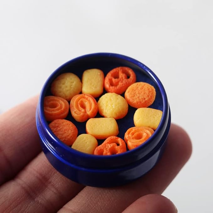 Dollhouse Decoration Accessories, 1:12 Dollhouse Ornament Miniatures Cookies Blue Tin Box Set