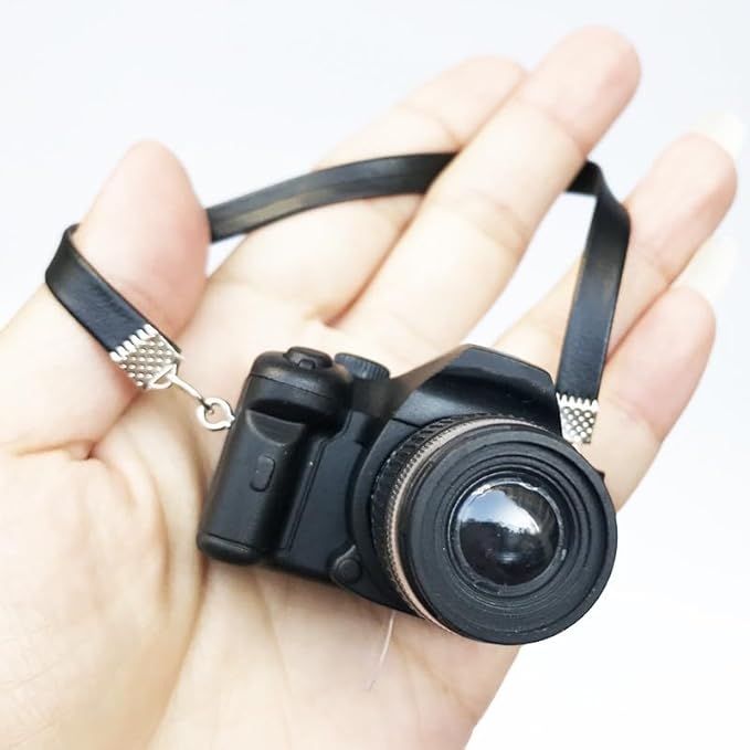 1Pc Black 1:4 Scale Mini Camera Prop Ornament Vintage Camera Model,Vintage Camera Prop,Miniature Camera,Prop Camera,Miniature Digital Camera Mini Decoration Accessories，Dollhouse Accessories(WFA1141)