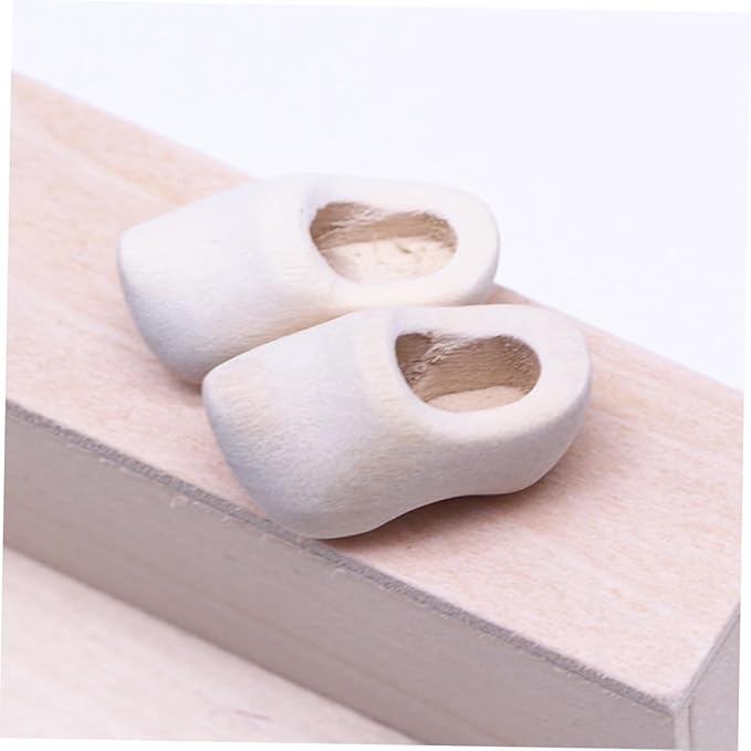 NAMOARLY 4 Pairs Miniature Wooden Doll Shoes DIY Craft Supply Unfinished Mini Clogs for Doll House Decor Accessories Sturdy Blank Wood Mini Shoes for Dollhouse Display and Crafting