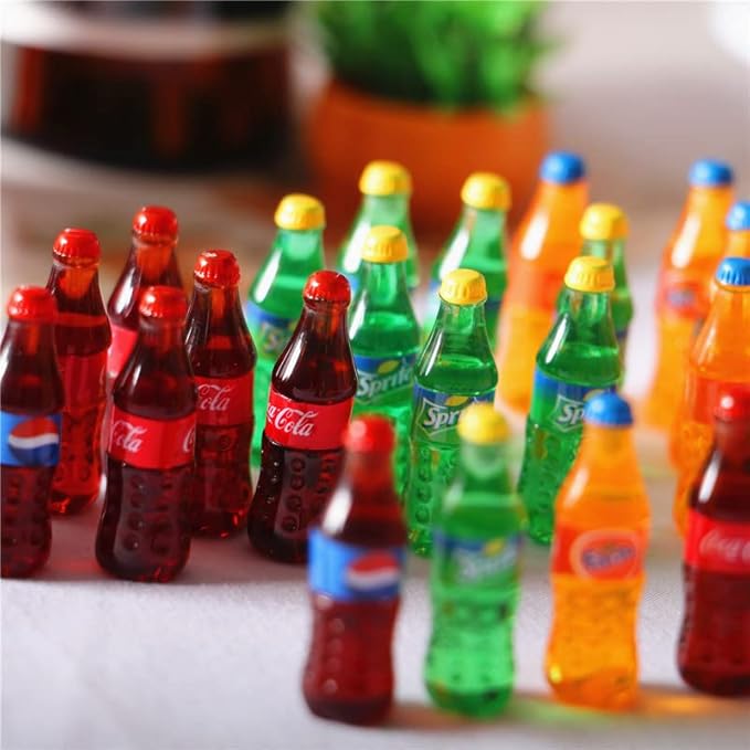 Dollhouse Decoration Accessories, 1:12 Dollhouse Ornament 4 Pcs Mini Simulation Bottled Cola Soda Drink