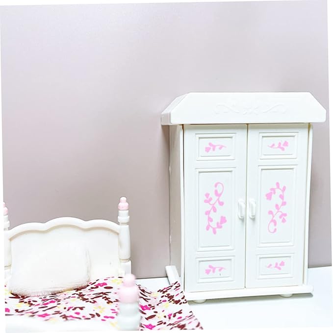 Milisten 1Set Miniature Bedroom Furniture Wear Resistant Dollhouse Decor for DIY Crafts Home Decor and House Accessories for Bedroom Ornamentation and Present Giving