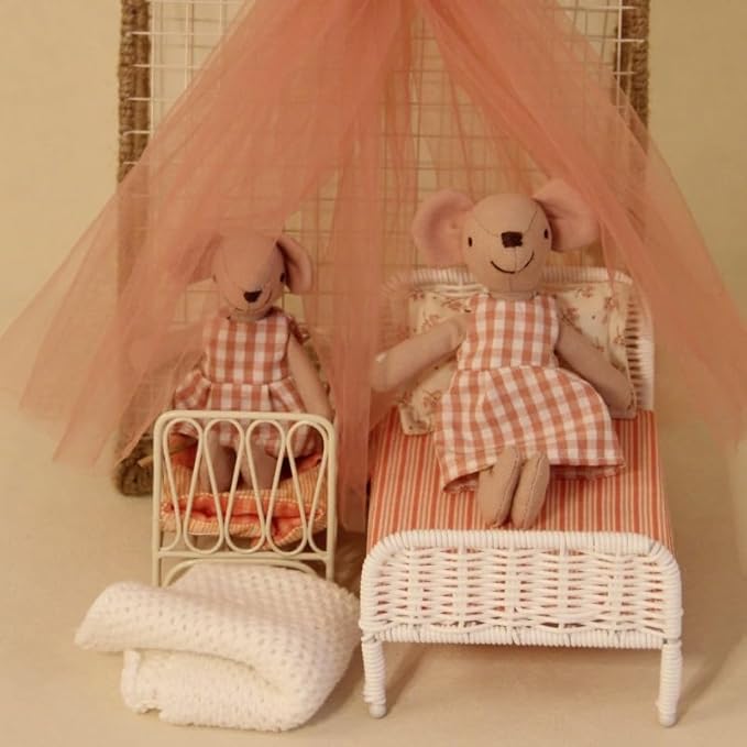 1:12 Dollhouse Furniture Bed, 1 Set Miniature Fairy Pastoral Style Brown Rattan Bed with Removable Lace Bedding, Modemn Bedroom Furniture Accessories Set