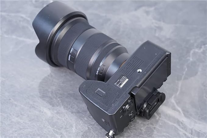 Model Props, SLR Cameras. 99% Similarity. Suitable for Model House Decoration, Magic Props, Movie and TV Props (Light Shield)