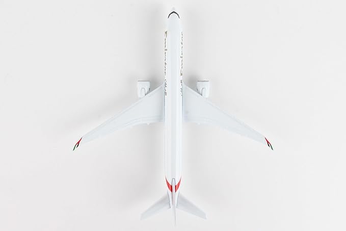 Daron Toy Airplane – Emirates 777x – Die-Cast Metal Model Airplane Toy with Plastic Parts for Kids Ages 3+