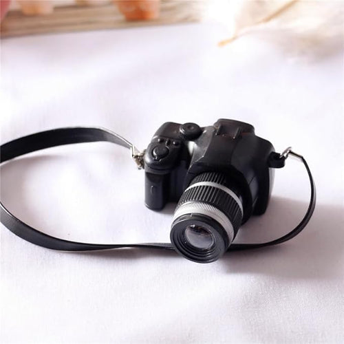 1Pc Black 1:4 Scale Mini Camera Prop Ornament Vintage Camera Model,Vintage Camera Prop,Miniature Camera,Prop Camera,Miniature Digital Camera Mini Decoration Accessories，Dollhouse Accessories(WFA1141)