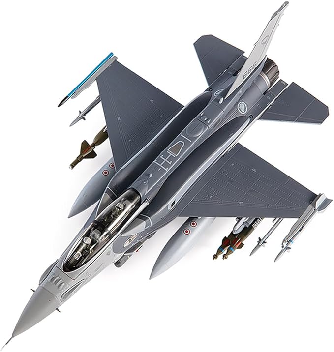 Motor city classics 1:72 Scale Diecast | F-16D Fighting Falcon Republic of Singapore Air Force, 145th Fighter Squadron, 2015 | JCW-72-F16-019 | JC Wings