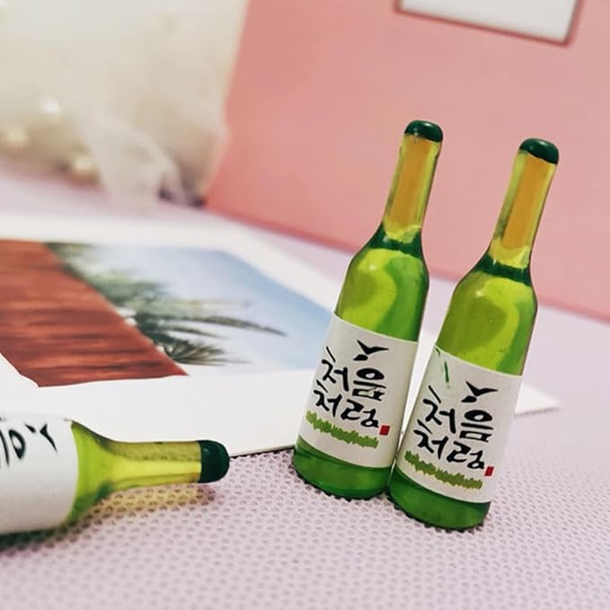 Beaupretty 12pcs Miniature Resin Korean Rice Wine Bottles for Dollhouse Decor, Miniature Scene Accessories for Collectors and Hobbyists, Small Scale Dollhouse Decorations Set