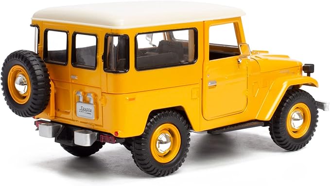 Motormax All Star Toys Exclusive Toyota Land Cruiser FJ40 Yellow 1/24 Diecast Model 79323 FJ40 J40