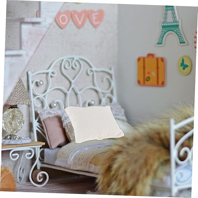 Milisten 6Pcs Scale Mini House Decoration Cozy Cloth Accents for Dollhouse Interiors