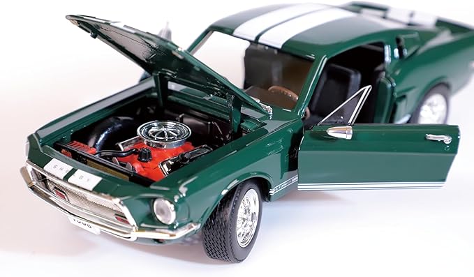 1968 Carroll Shelby GT-500KR Alloy Model - 1:18 Scale High-Performance Muscle Car Replica with Opening Doors and Display Case for Collectors and Enthusiasts（Green）