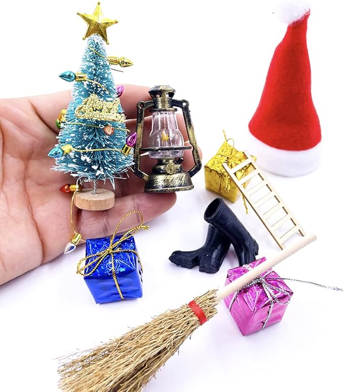 HKLMRO 22Pcs Doll House Christmas Decoration Fake Light String Hat Wreath Mini Tree Gift Boxes Dollhouse 1:12 Toyhouse Miniature Model Pretend DIY Fairy Figurines Garden Hanging Ornaments Party