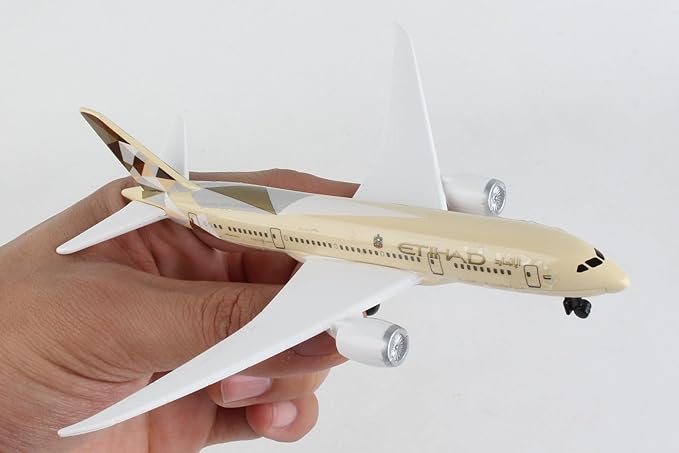 Daron Toy Airplane – Etihad – Die-Cast Metal Model Airplane Toy with Plastic Parts for Kids Ages 3+