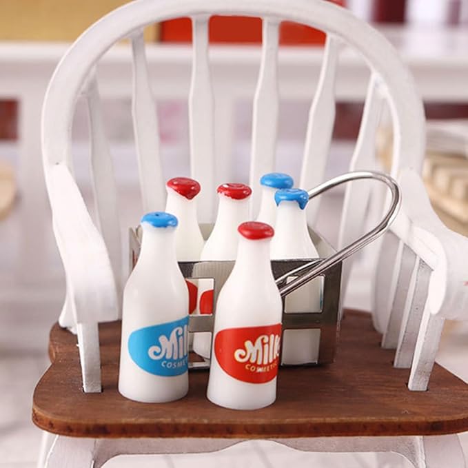 Amosfun Mini Milk Bottles Dollhouse Decoration Set 1:12 Scale Miniature Food Play Scene Layout Decoration - 5pcs Bottles and 1pcs Basket