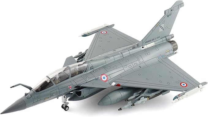 Hobby Master | 1:72 Scale Diecast Military Aircraft Replica | Rafale B Opertaion Chammal 104-10, French Air Force, Dec 2015 (with 2 x Scalp Missiles) | Model HA9611