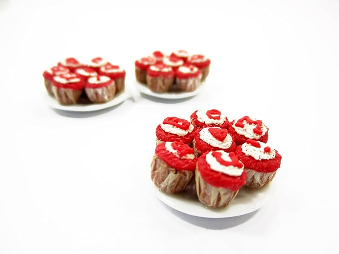 Dolls House Miniature Food Plate Valentine Cup Cake Handmade Supply Charms 13687