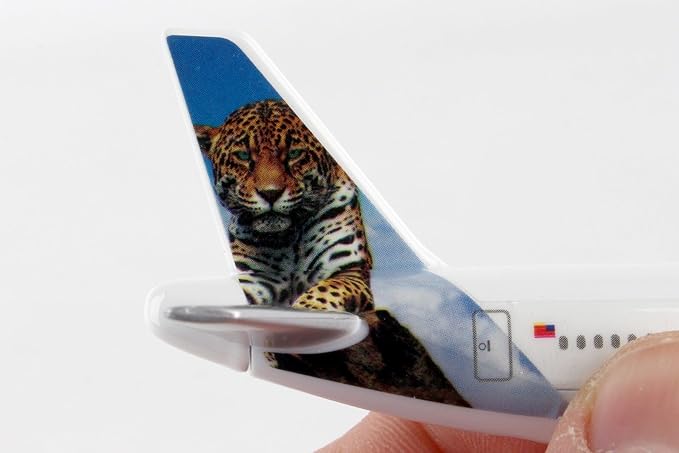 Daron Toy Airplane – Frontier Airlines – Die-Cast Metal Model Airplane Toy with Plastic Parts for Kids Ages 3+