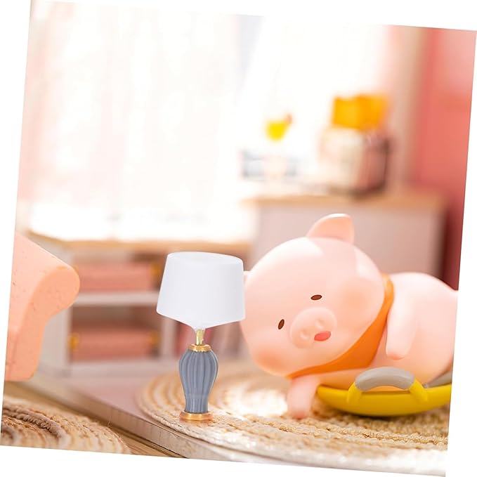 2 Pcs Miniature Table Lamp Models – 1:12 Scale European Design Dollhouse Furniture – Mini Bedside Lamps for DIY Desktop Decoration, Bedroom Diorama, Sand Table, Office, Study & Creative Ornaments