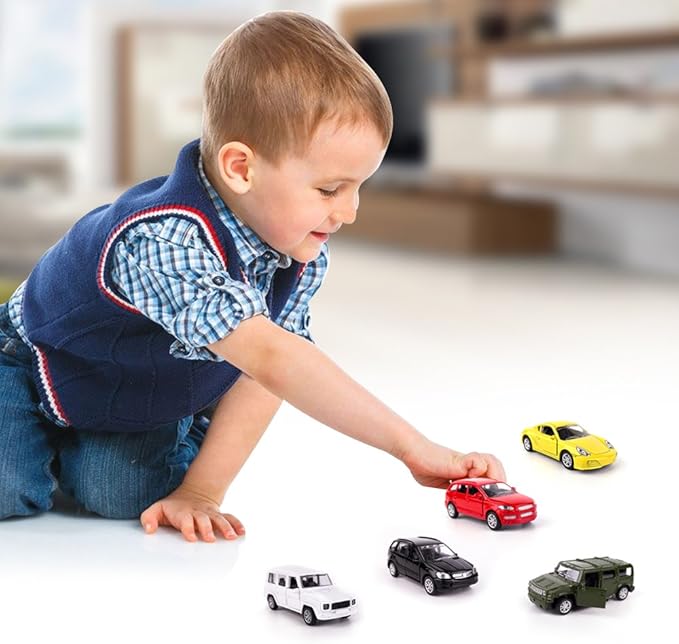 KIDAMI Die Cast Metal Toy Cars Set of 5, Openable Doors Pull Back Car Gift Pack for Kids (Private car)