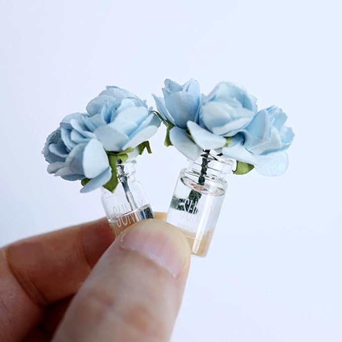 1:12 Scale Hand-Painted Miniature Glass Vase for Dollhouse Accessories, Tiny Flower Bottle for Miniature Displays, Fairy Gardens and Model Landscapes(Black White)