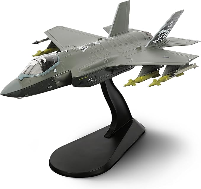 HANGHANG 1/72 Military Model Plane F-35A Hunt Lightning II Alloy Fighter Plane Model Model Airplane for Collections and Displays