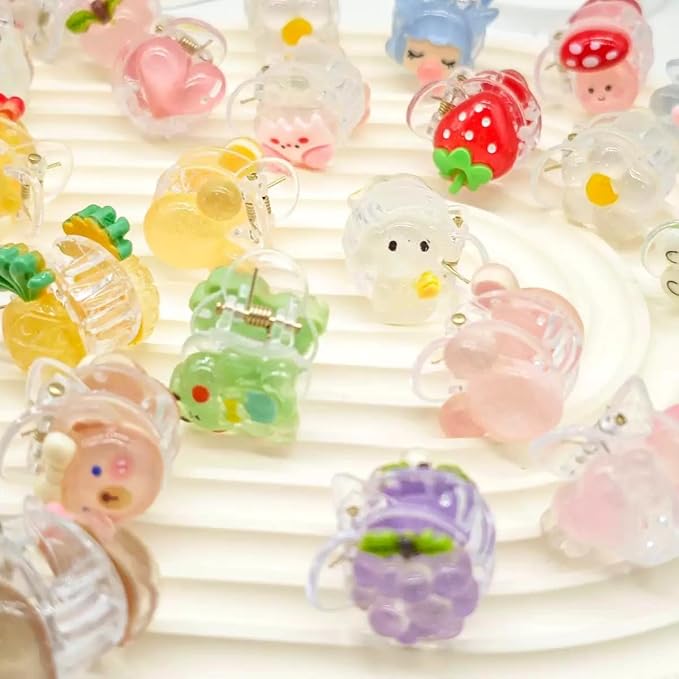 30PCS Cute Hair Clip Blind Bags, Random Cartoon Animal Fruit Mini Hair Claws Surprise Blind Box, Cute Daily Styling Hair Clip, Adorable Hair Accessories for Girls Kids ﻿ ﻿